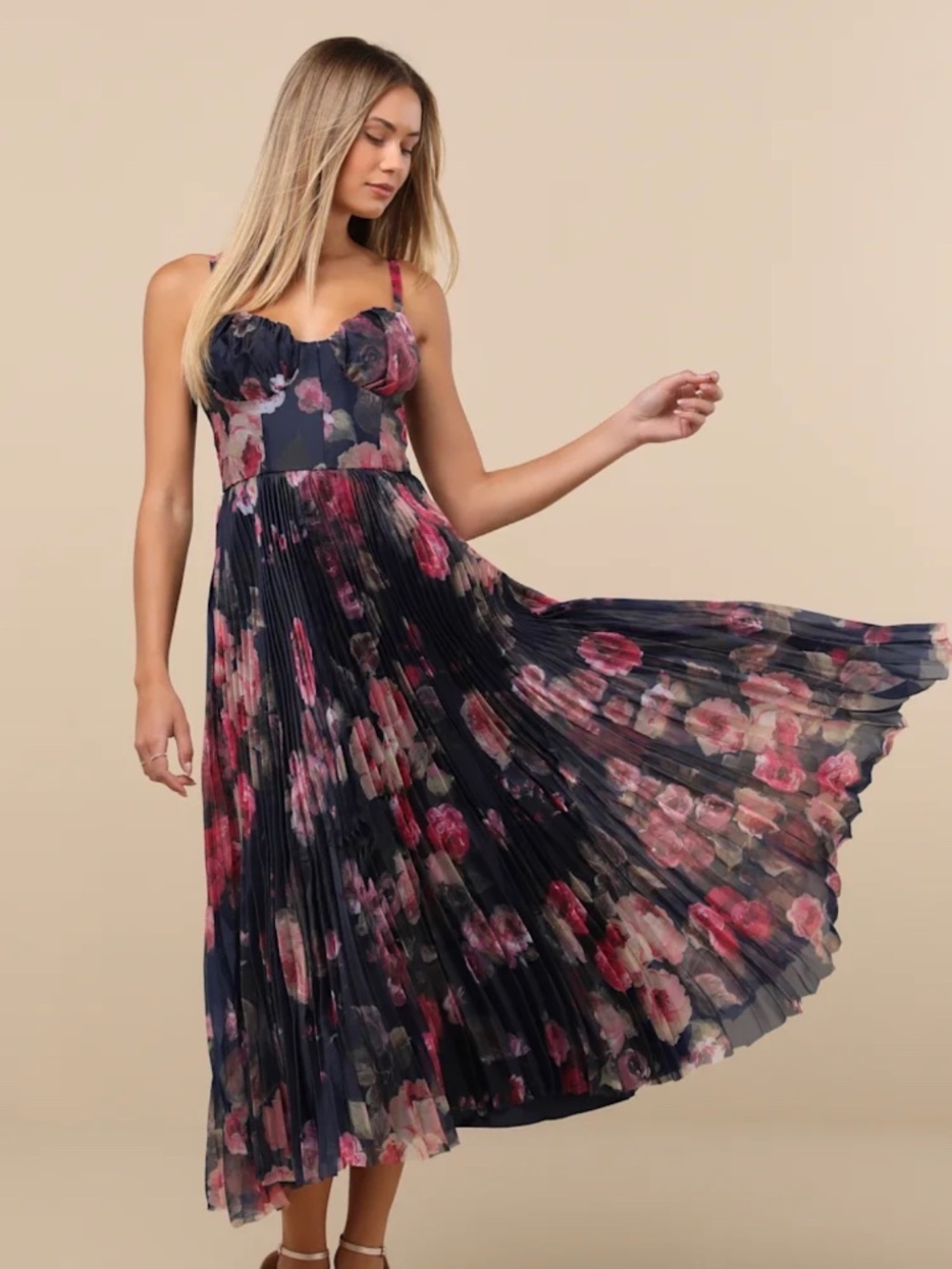 Lulu’s Midnight floral maxi dress